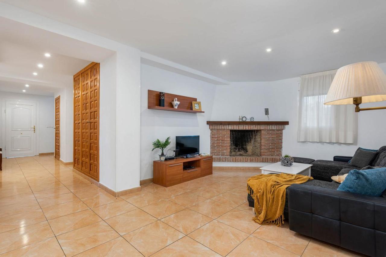 Villa Caleta - Plusholidays Калпе Екстериор снимка